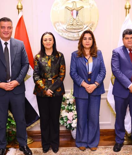 وزيرتا التنمية المحلية والبيئة والتضامن الاجتماعي تشهدان توقيع بروتوكول تعاون لتنفيذ مشروعات البيئة والمناخ من خلال مؤسسات المجتمع الأهلي